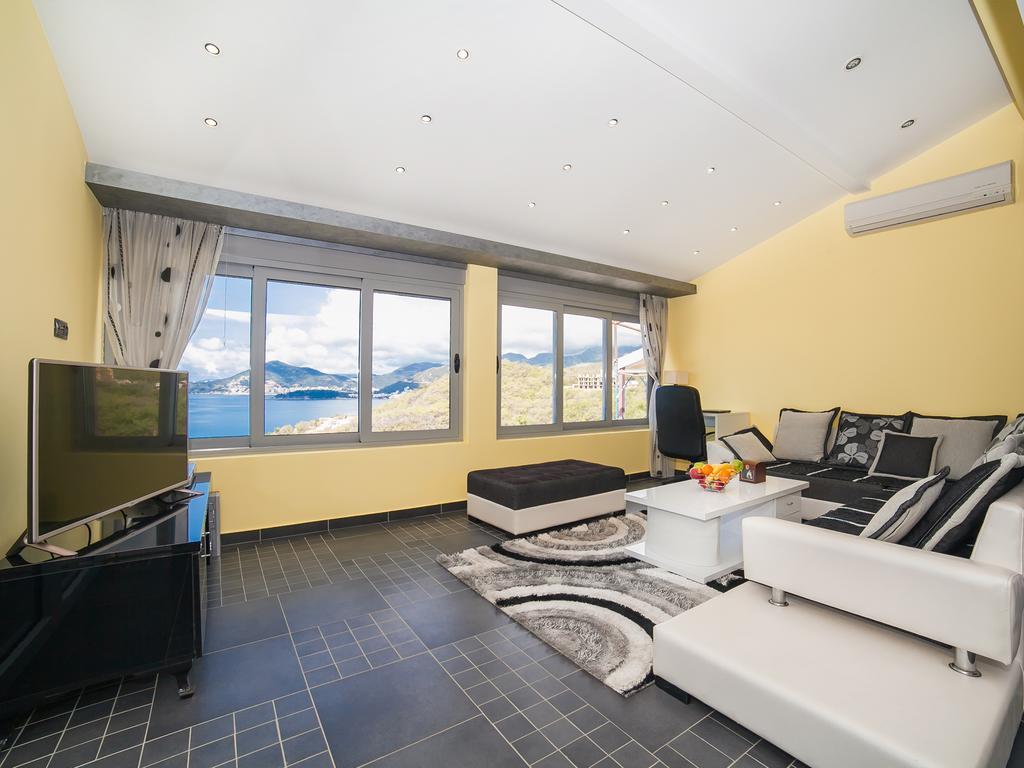 Apartments Princess View Sveti Stefan Bagian luar foto